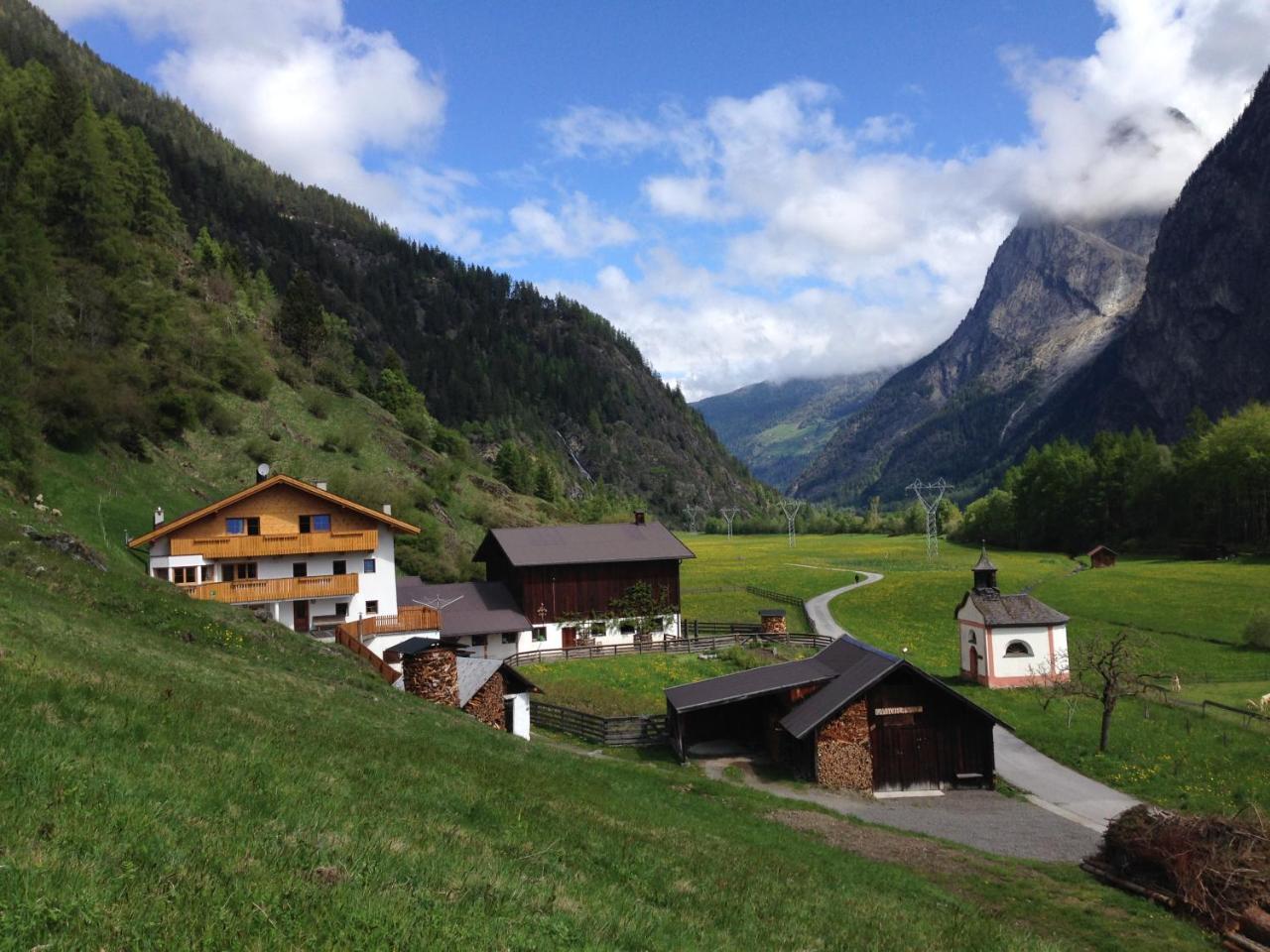 Michelas - Hof Umhausen Esterno foto